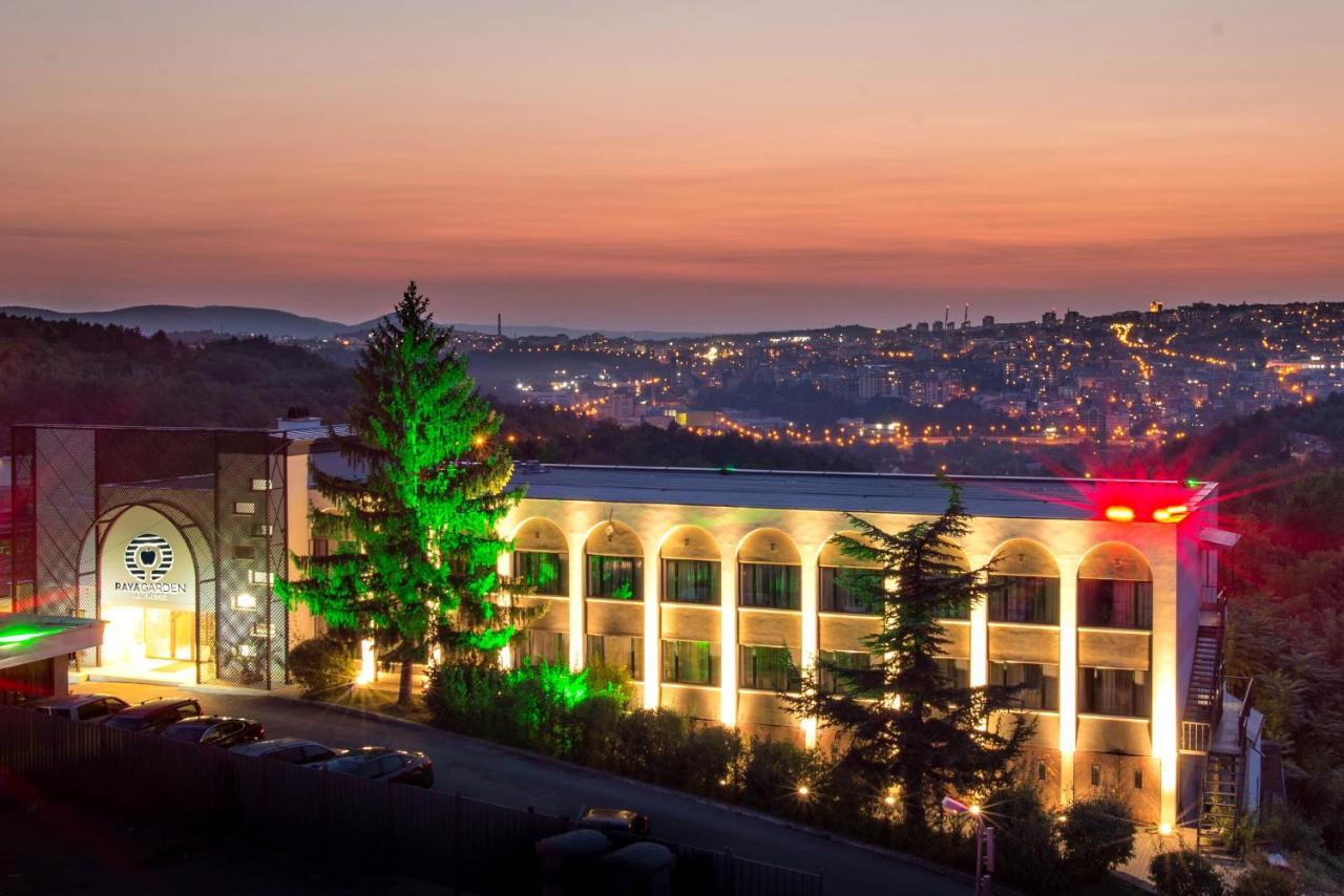 Park Hotel Raya Garden - Free Parking Veliko Tarnovo Luaran gambar