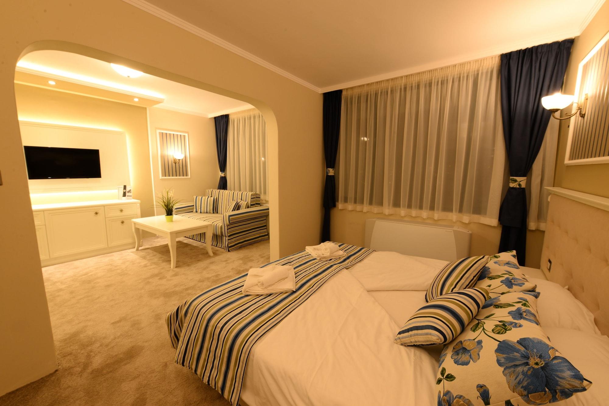 Park Hotel Raya Garden - Free Parking Veliko Tarnovo Luaran gambar