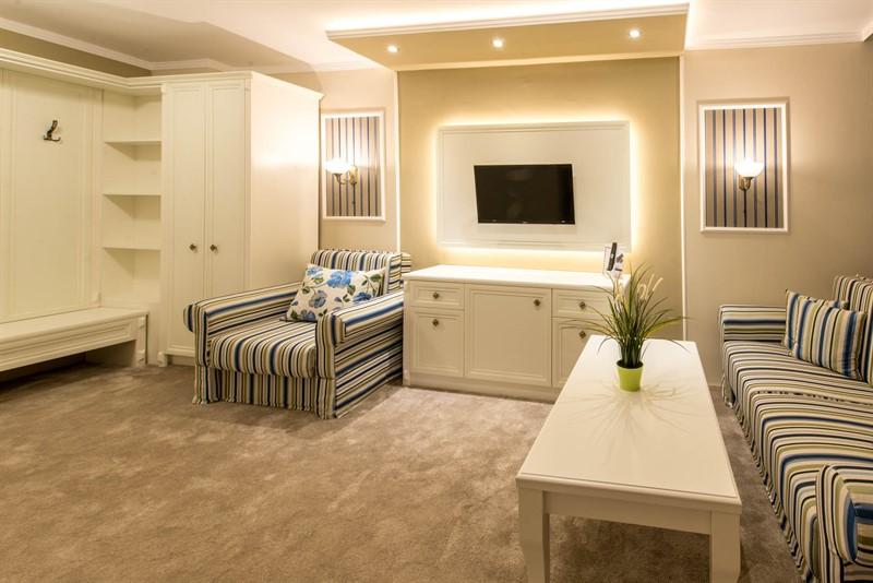 Park Hotel Raya Garden - Free Parking Veliko Tarnovo Luaran gambar