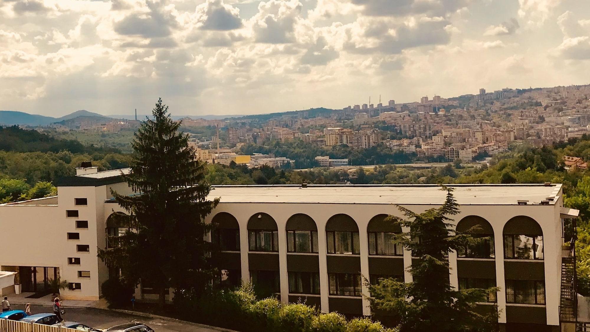 Park Hotel Raya Garden - Free Parking Veliko Tarnovo Luaran gambar