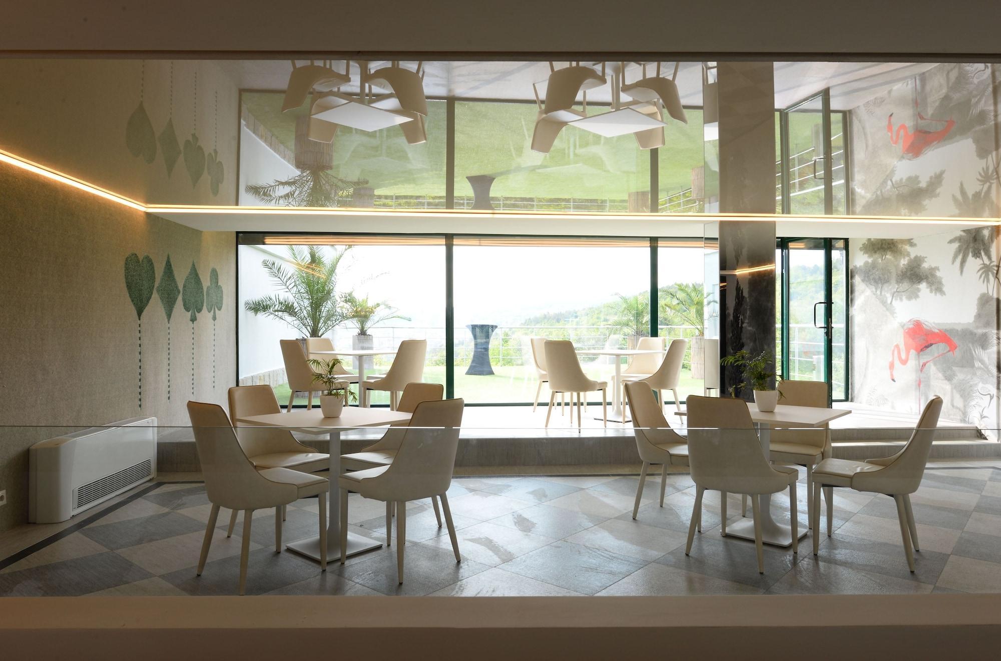 Park Hotel Raya Garden - Free Parking Veliko Tarnovo Luaran gambar