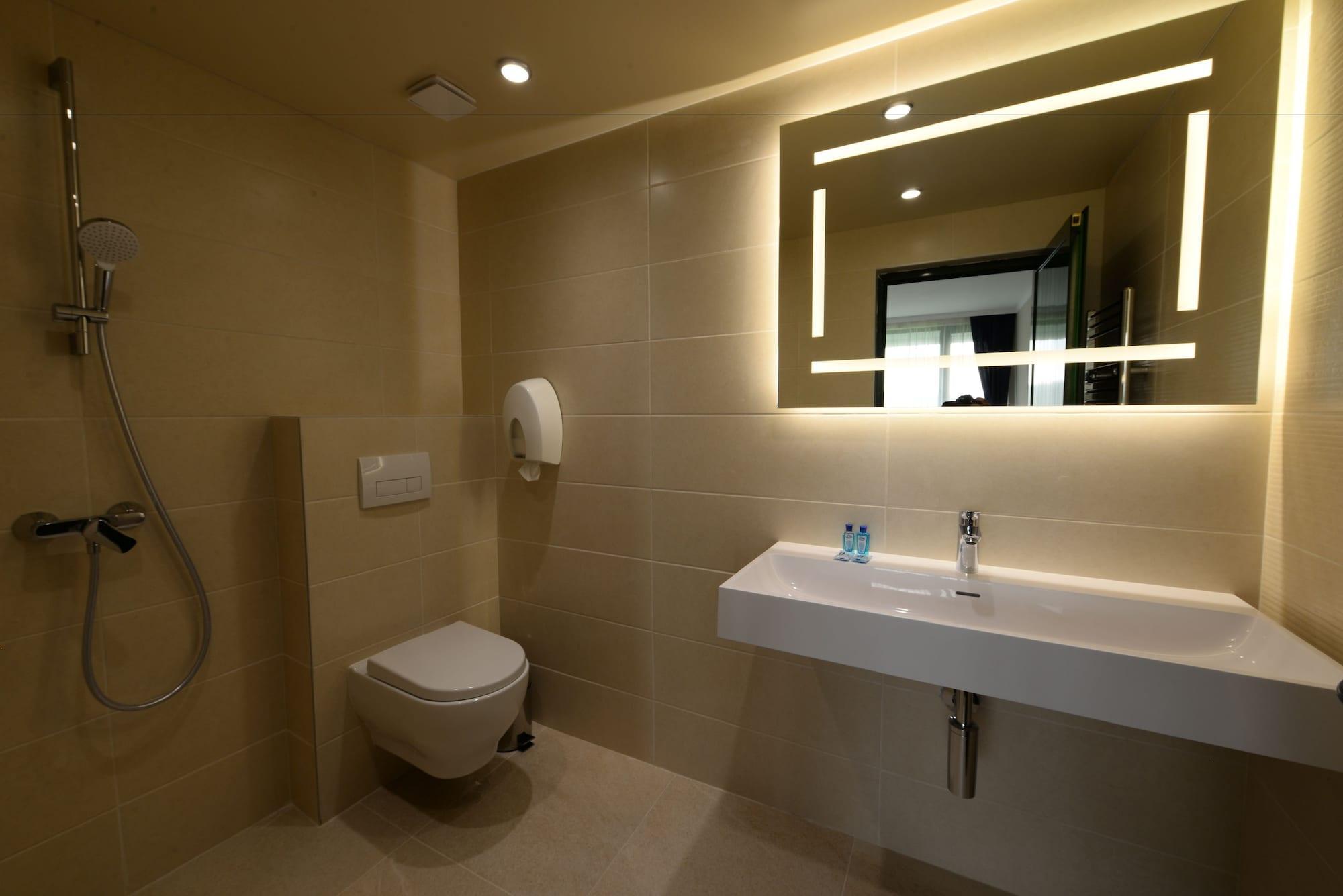 Park Hotel Raya Garden - Free Parking Veliko Tarnovo Luaran gambar