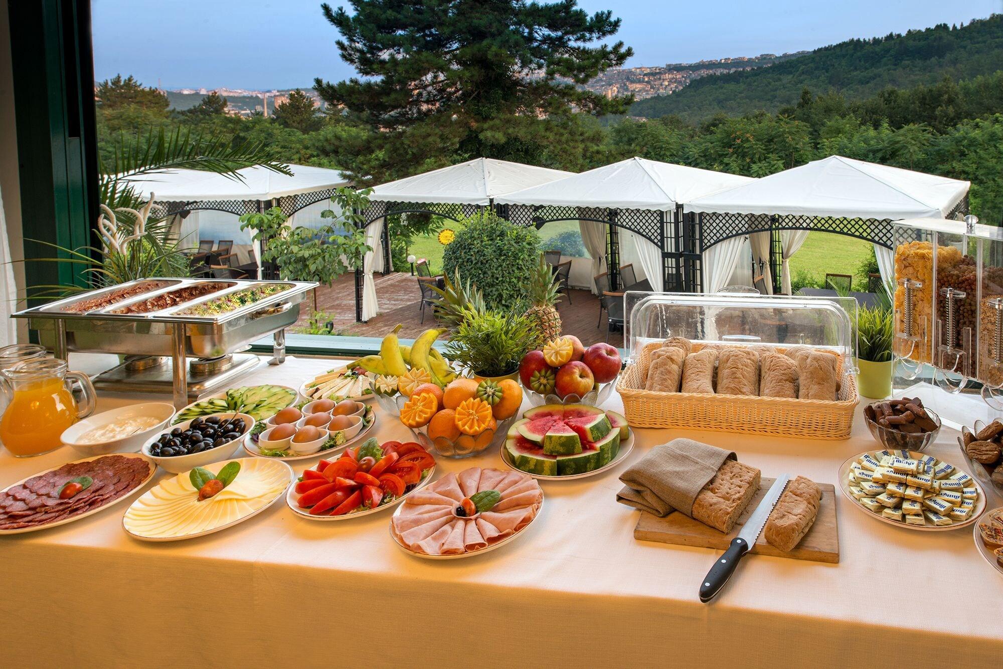 Park Hotel Raya Garden - Free Parking Veliko Tarnovo Luaran gambar