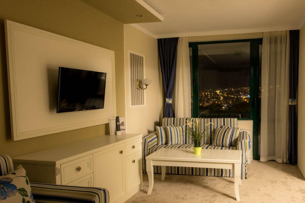 Park Hotel Raya Garden - Free Parking Veliko Tarnovo Luaran gambar