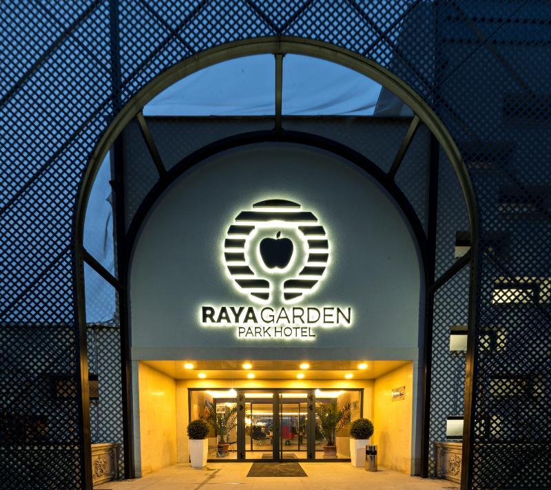 Park Hotel Raya Garden - Free Parking Veliko Tarnovo Luaran gambar